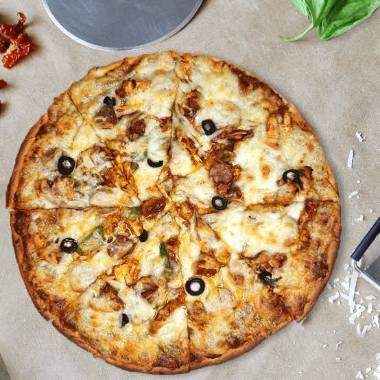 Veg. Pizza (Medium)